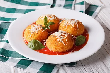Baked arancini appetizers