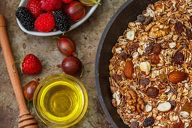 Crunchypaleogranola