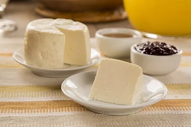 Raw milk cheese
