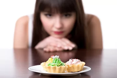 Emotional eating  e1513347874722