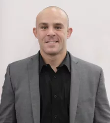 Vaughn dubow headshot
