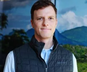 Tim mccollum headshot 1
