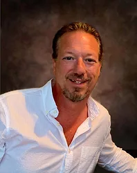 2020 scott headshot