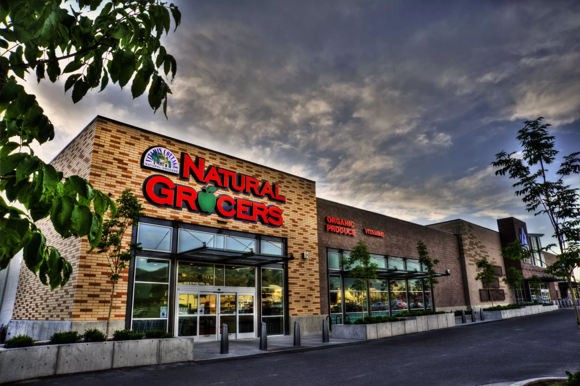 Natural grocerslg logan bpd 4341 tonemappeda