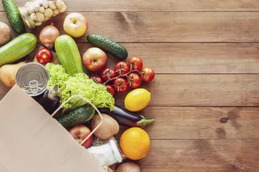 Grocery bag fruits