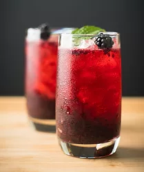 Red-beverage-GettyImages-1344202250-copy.jpg